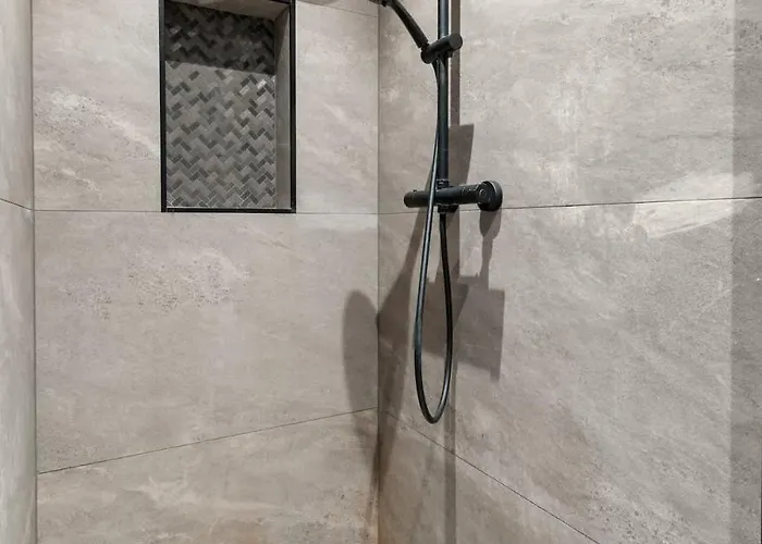 Dinbnb I New 2021 I Affordable Option * Bergen